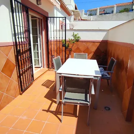 Enjoy Nerja Apartamento * Нерха